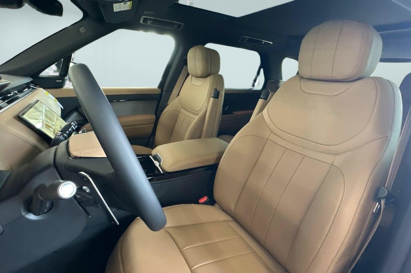 New 2027 Land Rover Range Rover Sport SE AWD/4WD image 5