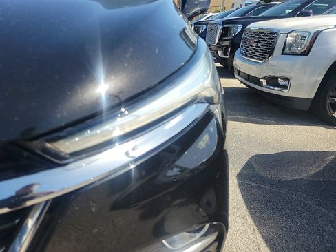 Used 2023 Buick Enclave Essence FWD image 4