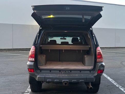 Used 2003 Toyota 4Runner SR5 image 10