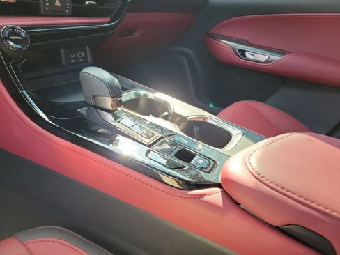 Used 2025 Lexus NX 250 FWD w/ Premium Package image 29