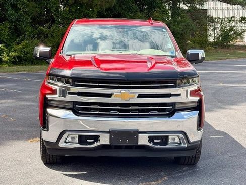 Used 2021 Chevrolet Silverado 1500 LTZ w/ LTZ Premium Package AWD/4WD image 12