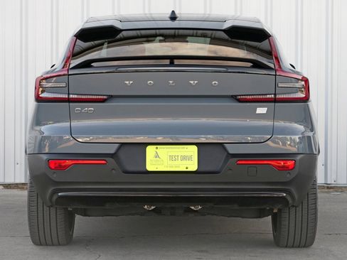 Used 2023 Volvo C40 P8 Recharge Ultimate image 10