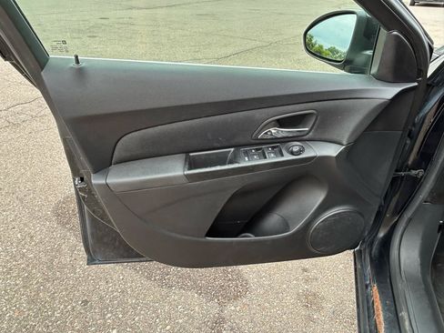 Used 2013 Chevrolet Cruze LT FWD image 14