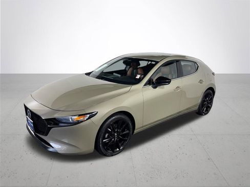 Used 2025 MAZDA MAZDA3 Carbon AWD/4WD image 2