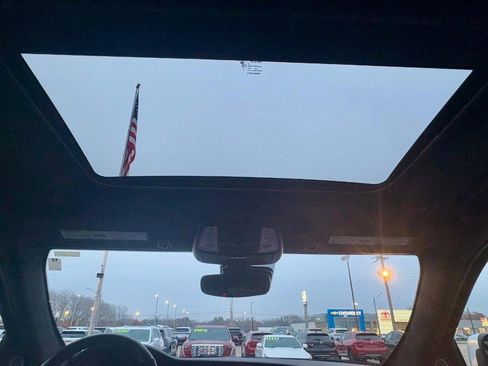 Used 2022 Dodge Durango Citadel image 32