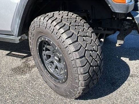 Used 2020 Jeep Gladiator Sport w/ Quick Order Package 24S image 10