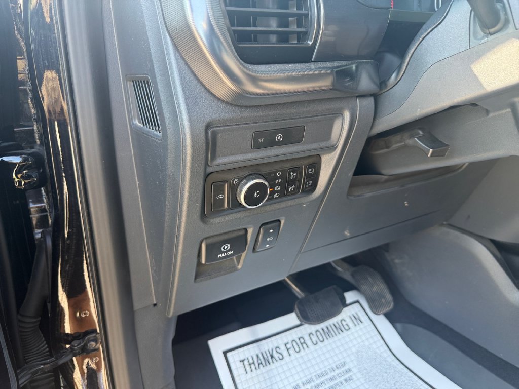 Used 2025 Ford F150 Lariat w/ Equipment Group 501A Mid AWD/4WD image 19