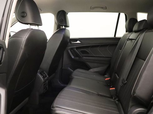 Certified 2023 Volkswagen Tiguan SE FWD image 16