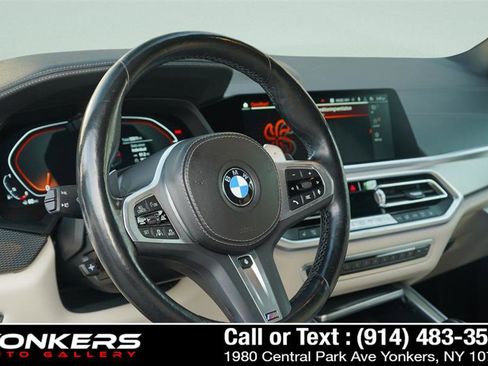 Used 2022 BMW X5 xDrive40i w/ M Sport Package image 49