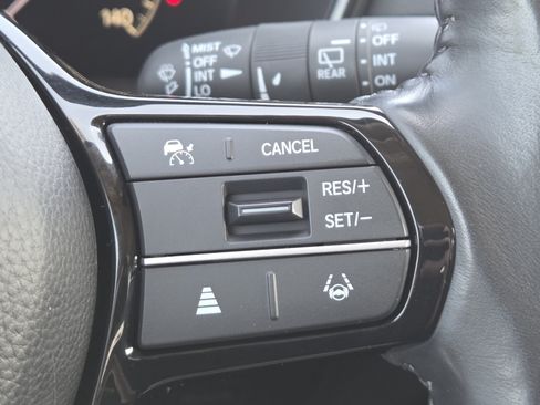 Used 2024 Honda CR-V EX-L image 11