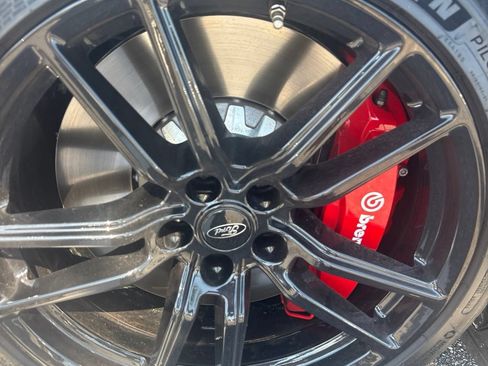 Used 2020 Ford Mustang Shelby GT500 w/ Technology Package RWD image 9