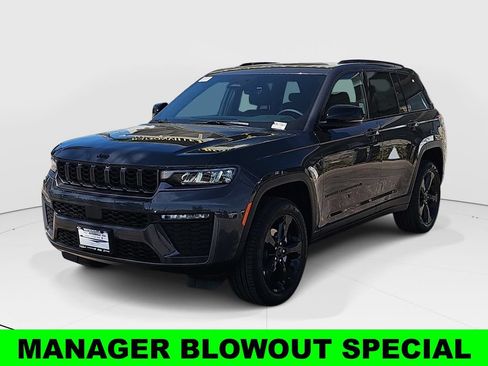 New 2026 Jeep Grand Cherokee Limited w/ Limited Altitude Package AWD/4WD image 7