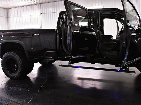 New 2026 Chevrolet Silverado 3500 High Country w/ High Country Premium Package image 30