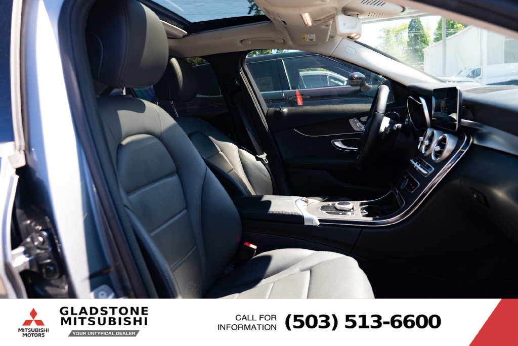 Used 2019 Mercedes-Benz C 300 Sedan image 24