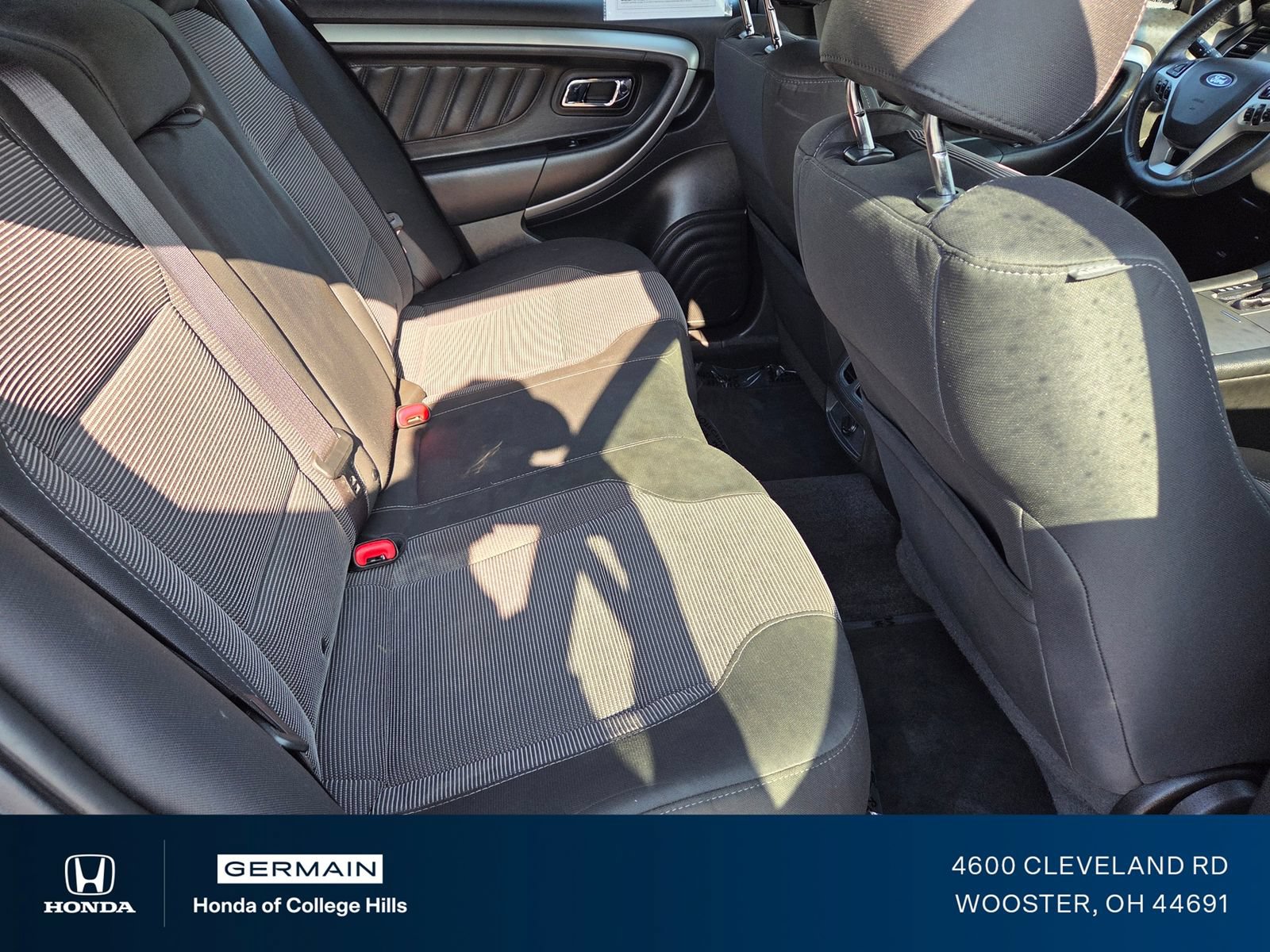 Used 2017 Ford Taurus SEL FWD image 21