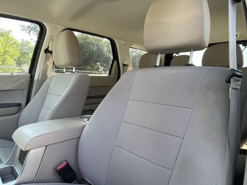 Used 2011 Ford Escape XLT FWD image 11