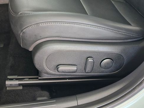 Used 2024 Hyundai Kona Limited image 21