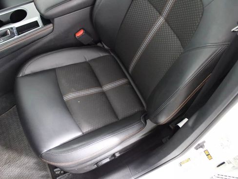 Used 2024 Nissan Altima 2.5 SR FWD image 32