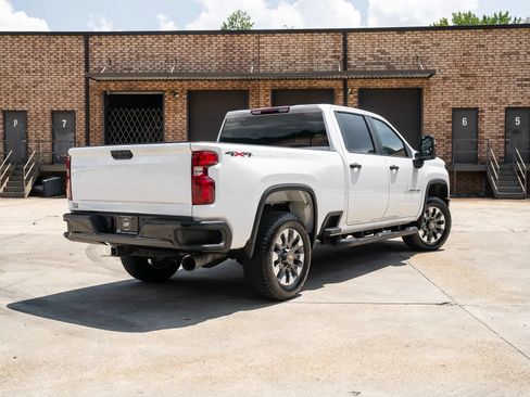 Used 2024 Chevrolet Silverado 2500 Custom w/ Custom Value Package AWD/4WD image 2