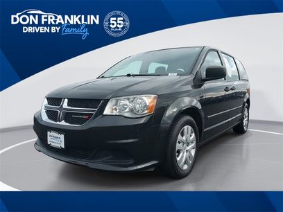 Used 2016 Dodge Grand Caravan American Value Package w/ UConnect Hands-Free Group