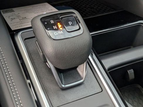 New 2026 Nissan Pathfinder Platinum FWD image 17