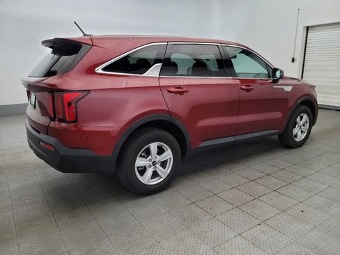 Used 2022 Kia Sorento LX image 10