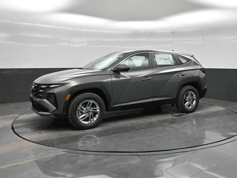 New 2026 Hyundai Tucson SE AWD/4WD image 1