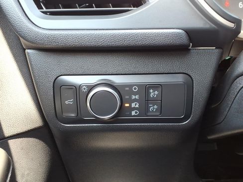 Certified 2022 Ford Escape SE w/ SE Sport Appearance Package FWD image 27