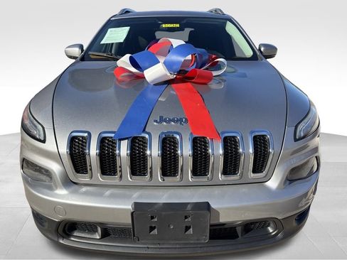 Used 2015 Jeep Cherokee Latitude w/ Comfort/Convenience Group image 8