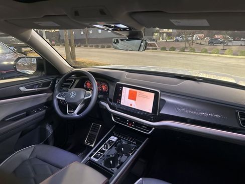 New 2026 Volkswagen Atlas Peak Edition AWD/4WD image 32