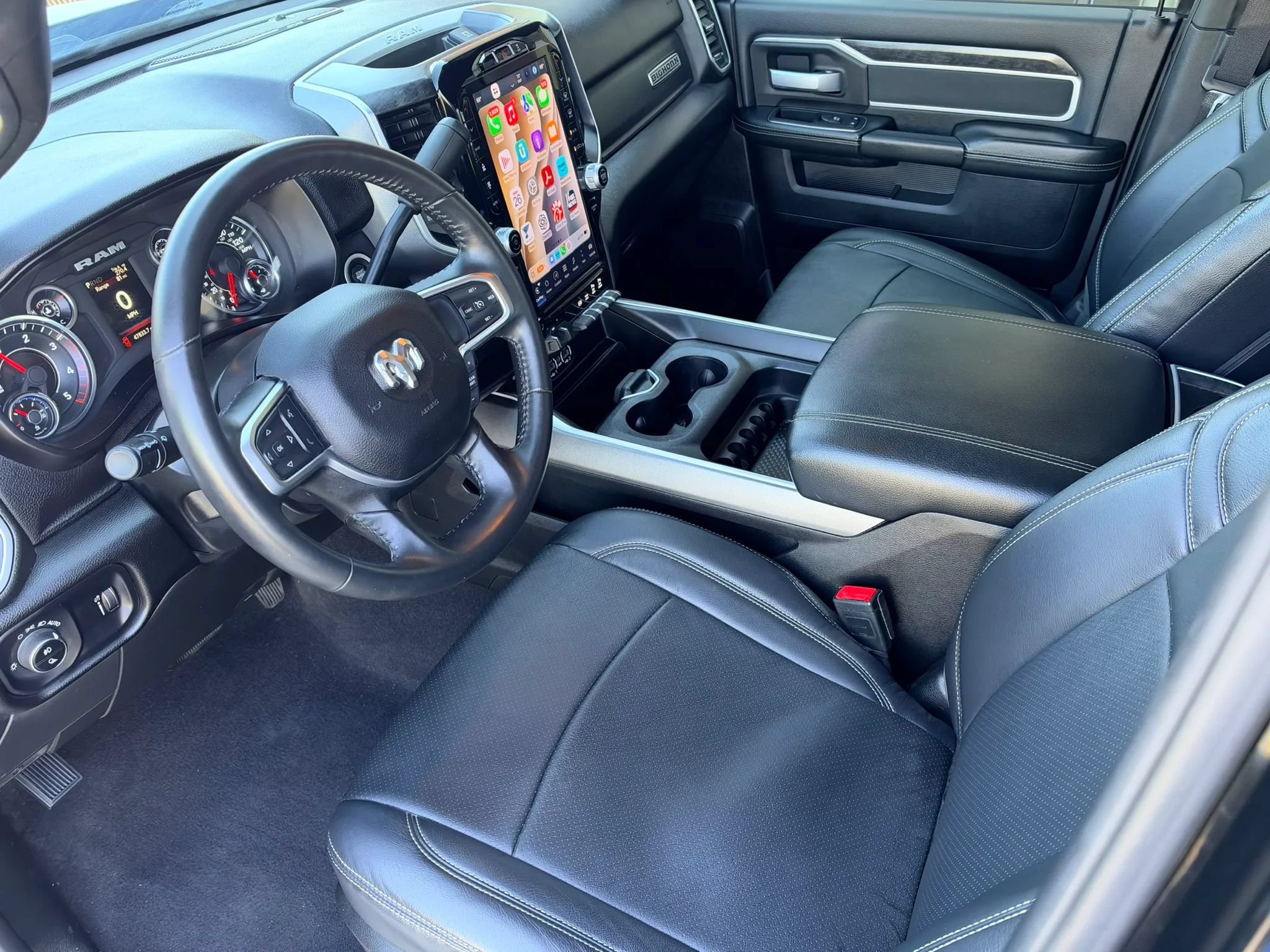 Used 2024 RAM 2500 Big Horn w/ Night Edition AWD/4WD image 24