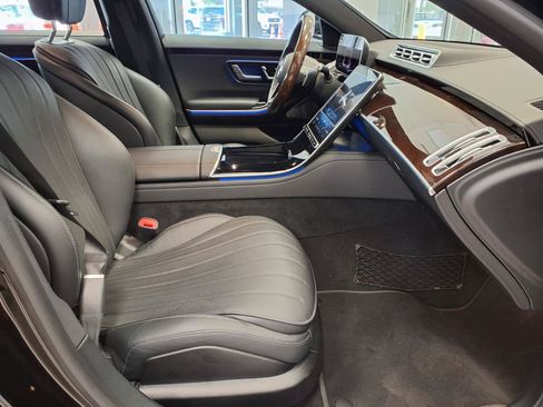 Used 2025 Mercedes-Benz S 500 4MATIC image 10