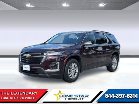 Certified 2023 Chevrolet Traverse LT FWD image 1