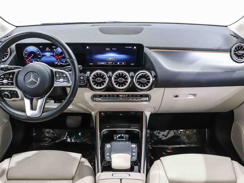 Used 2023 Mercedes-Benz GLA 250 image 12