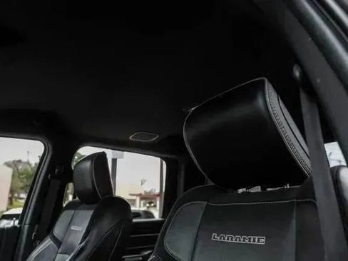 Used 2019 RAM 2500 Laramie w/ Black Appearance Package image 29