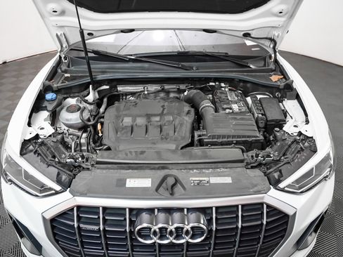 Certified 2023 Audi Q3 2.0T Premium Plus w/ Premium Plus Package image 4