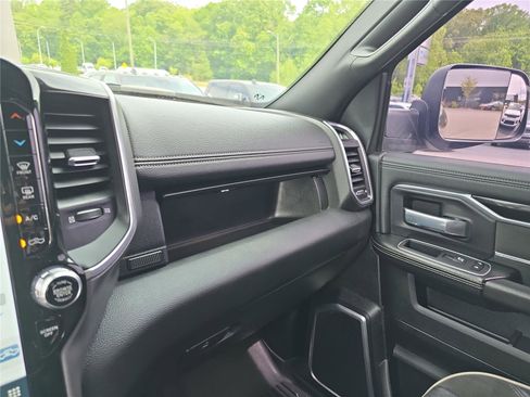 Used 2022 RAM 2500 Laramie w/ Night Edition AWD/4WD image 23