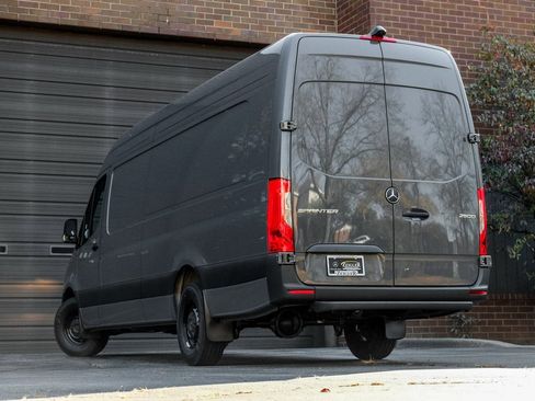 New 2026 Mercedes-Benz Sprinter 2500 image 2