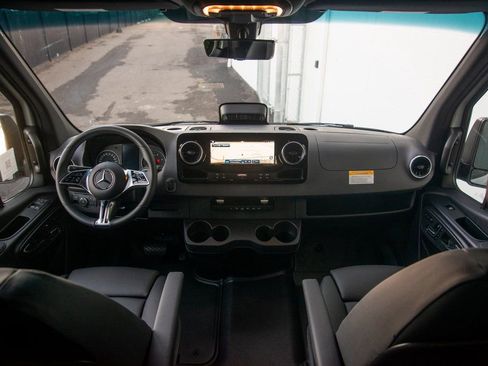 New 2025 Mercedes-Benz Sprinter 2500 image 27