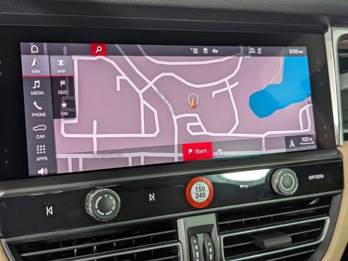 New 2026 Porsche Macan image 33