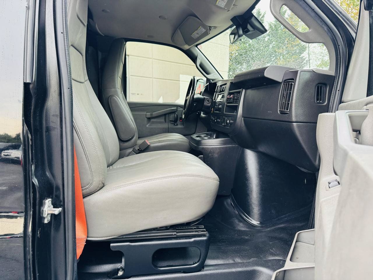 Used 2019 Chevrolet Express 2500 w/ Driver Convenience Package RWD image 35