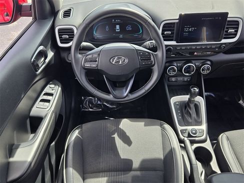 Certified 2023 Hyundai Venue Limited w/ Cargo Package image 13