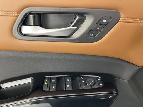 New 2026 Nissan Pathfinder Platinum AWD/4WD image 33