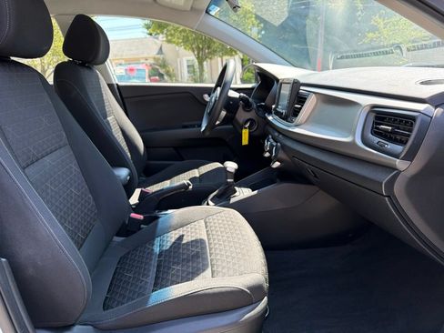 Used 2020 Kia Rio S FWD image 28