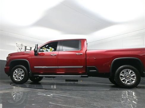 Used 2024 Chevrolet Silverado 2500 High Country w/ High Country Premium Package image 53