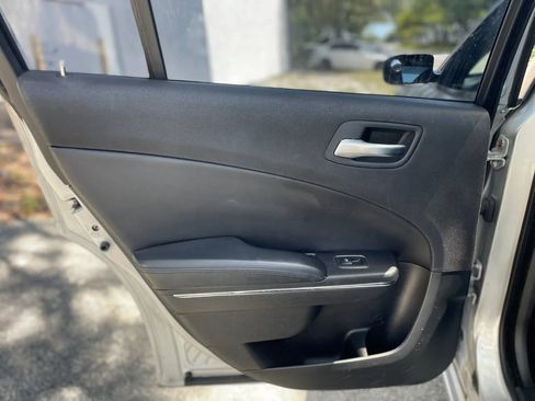 Used 2012 Dodge Charger SE RWD image 24
