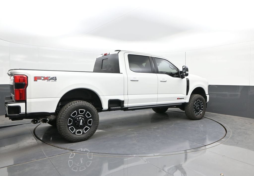 Used 2026 Ford F250 Platinum AWD/4WD image 15