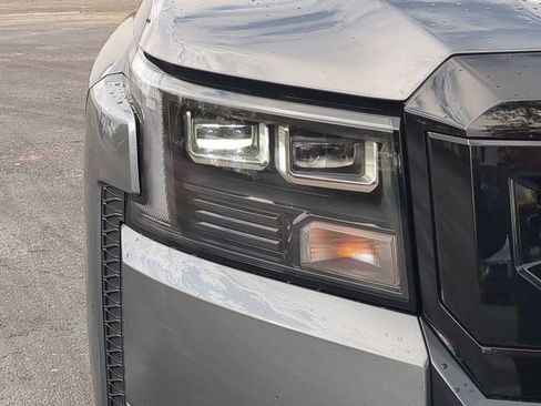 New 2026 Nissan Frontier SV w/ All-Weather Content Package image 10