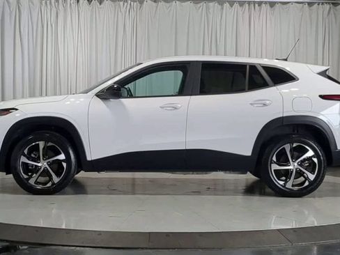 Used 2024 Chevrolet Trax RS w/ Driver Confidence Package FWD image 5