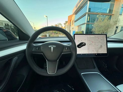 Used 2023 Tesla Model 3 Standard Range RWD image 14